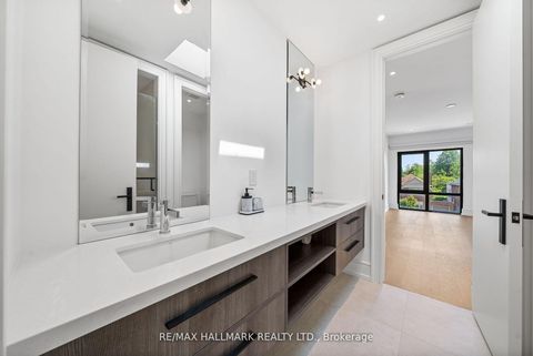 Photo 29 at 22 Divadale Drive, Leaside, Toronto