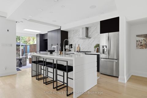 Photo 6 at 166 Cottingham Street, St. Clair, Toronto