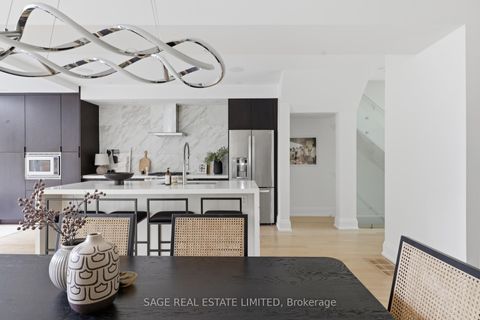 Photo 7 at 166 Cottingham Street, St. Clair, Toronto