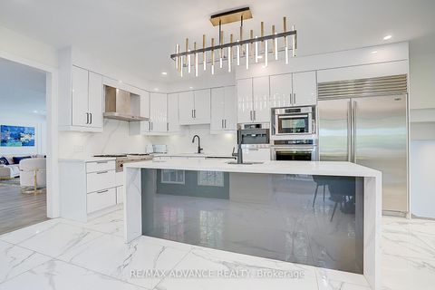 Photo 19 at 32 Brookfield Road, York Mills, Toronto