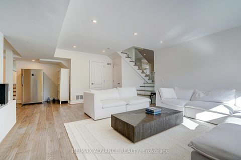 Photo 23 at 32 Brookfield Road, York Mills, Toronto