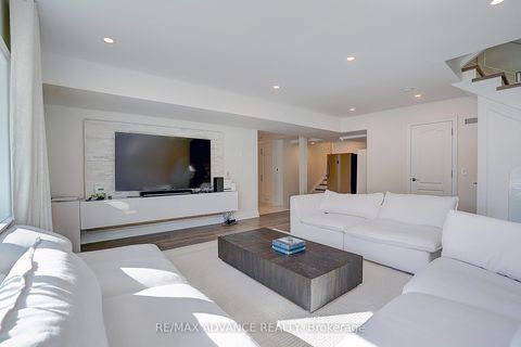 Photo 24 at 32 Brookfield Road, York Mills, Toronto