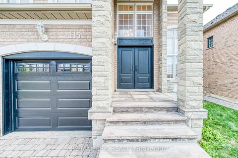 Photo 3 at 115 Thornhill Woods Drive, Patterson, Vaughan