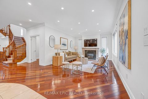 Photo 13 at 115 Thornhill Woods Drive, Patterson, Vaughan