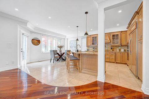 Photo 18 at 115 Thornhill Woods Drive, Patterson, Vaughan