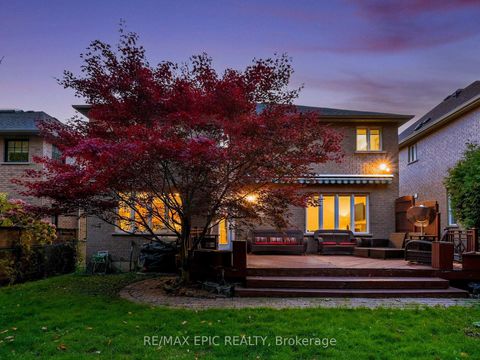 Photo 45 at 115 Thornhill Woods Drive, Patterson, Vaughan