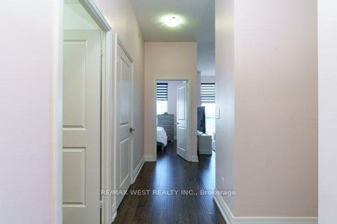 Photo 7 at 314 - 3600 Highway 7 Road, Vaughan Corporate Centre, Vaughan