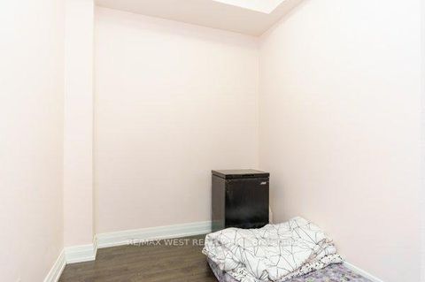 Photo 8 at 314 - 3600 Highway 7 Road, Vaughan Corporate Centre, Vaughan