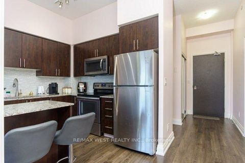 Photo 12 at 314 - 3600 Highway 7 Road, Vaughan Corporate Centre, Vaughan