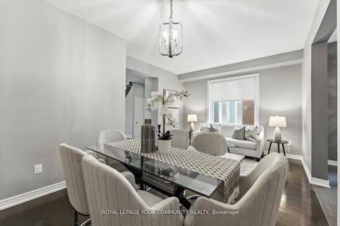 Photo 10 at 27 Hansard Drive, Vellore Village, Vaughan