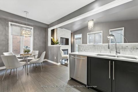 Photo 18 at 27 Hansard Drive, Vellore Village, Vaughan