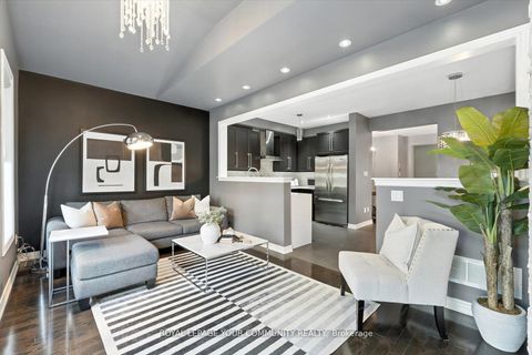 Photo 22 at 27 Hansard Drive, Vellore Village, Vaughan