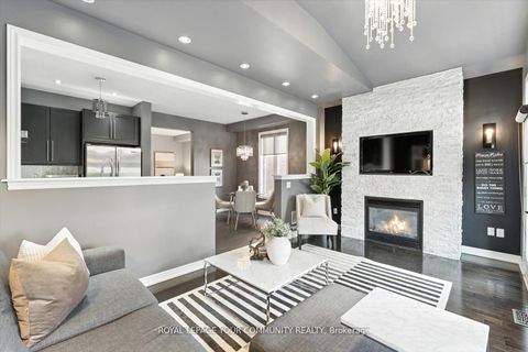 Photo 23 at 27 Hansard Drive, Vellore Village, Vaughan