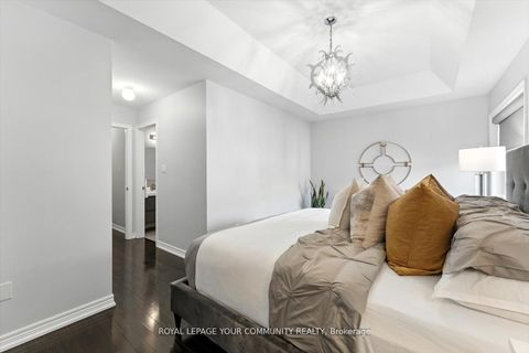 Photo 31 at 27 Hansard Drive, Vellore Village, Vaughan