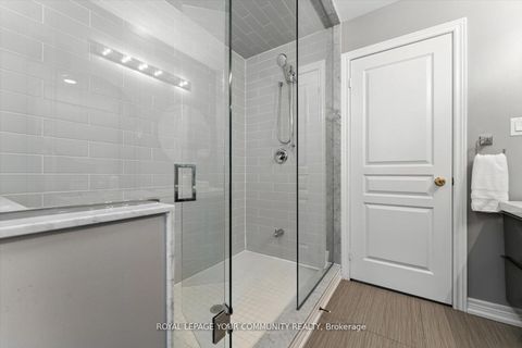 Photo 33 at 27 Hansard Drive, Vellore Village, Vaughan