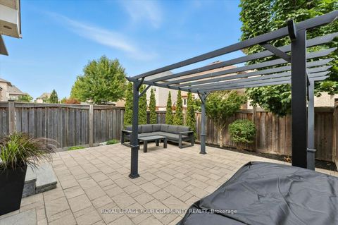 Photo 36 at 27 Hansard Drive, Vellore Village, Vaughan