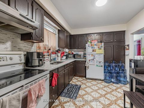 Photo 10 at 6 Carrington Avenue, Fairbank, Toronto