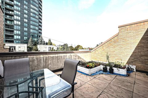 Photo 23 at 205 - 3 Duplex Avenue, Newtonbrook West, Toronto