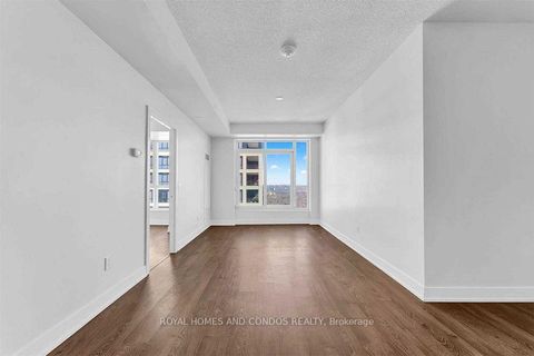 Photo 6 at 706 - 7 Mabelle Avenue, City Centre West, Toronto