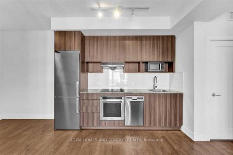 Photo 8 at 706 - 7 Mabelle Avenue, City Centre West, Toronto