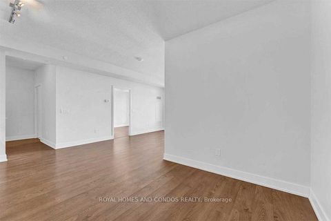 Photo 13 at 706 - 7 Mabelle Avenue, City Centre West, Toronto