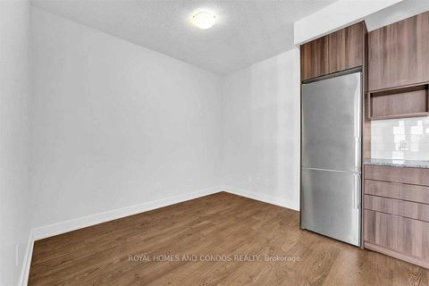 Photo 15 at 706 - 7 Mabelle Avenue, City Centre West, Toronto