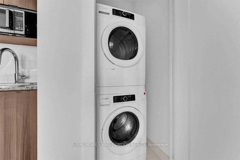 Photo 21 at 706 - 7 Mabelle Avenue, City Centre West, Toronto