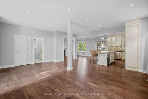 Photo 7 at 39 Michelle Drive, East Woodbridge, Vaughan