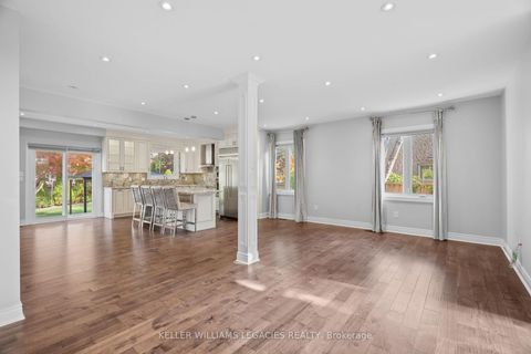 Photo 9 at 39 Michelle Drive, East Woodbridge, Vaughan