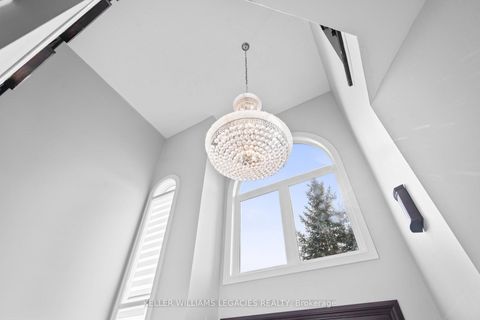 Photo 20 at 39 Michelle Drive, East Woodbridge, Vaughan