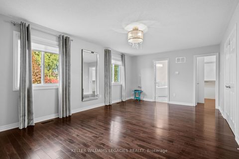 Photo 23 at 39 Michelle Drive, East Woodbridge, Vaughan