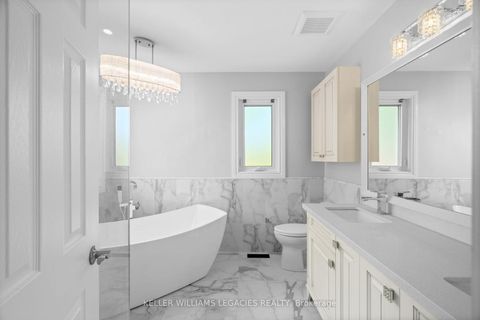 Photo 24 at 39 Michelle Drive, East Woodbridge, Vaughan