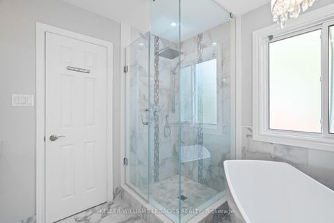 Photo 26 at 39 Michelle Drive, East Woodbridge, Vaughan