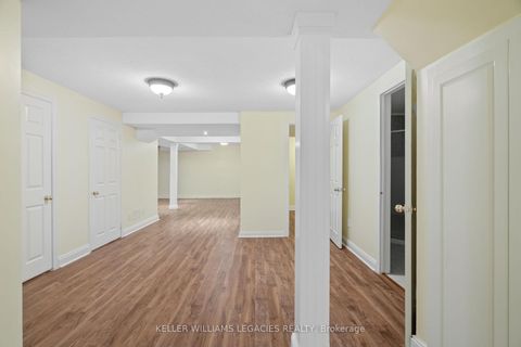 Photo 35 at 39 Michelle Drive, East Woodbridge, Vaughan