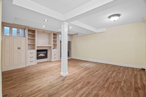 Photo 37 at 39 Michelle Drive, East Woodbridge, Vaughan