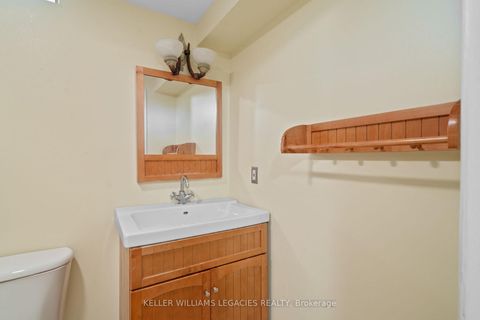 Photo 39 at 39 Michelle Drive, East Woodbridge, Vaughan