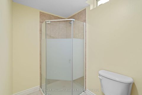 Photo 40 at 39 Michelle Drive, East Woodbridge, Vaughan