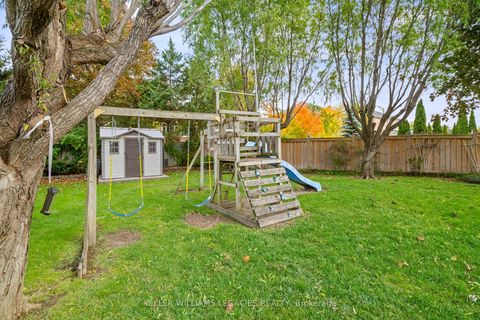 Photo 44 at 39 Michelle Drive, East Woodbridge, Vaughan