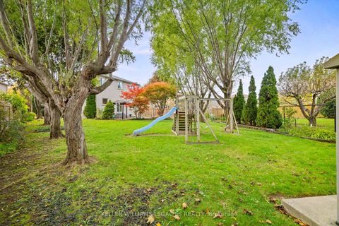 Photo 45 at 39 Michelle Drive, East Woodbridge, Vaughan