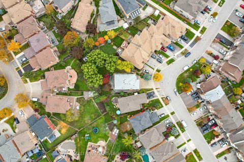 Photo 49 at 39 Michelle Drive, East Woodbridge, Vaughan