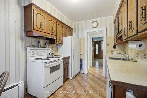 Photo 13 at 296 Briar Hill Avenue, Lawrence Park South, Toronto