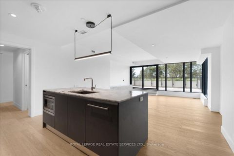 Photo 3 at 502 - 1414 Bayview Avenue, Mount Pleasant East, Toronto