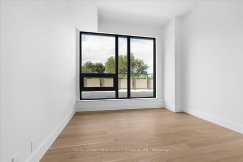 Photo 11 at 502 - 1414 Bayview Avenue, Mount Pleasant East, Toronto