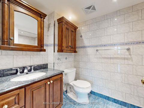 Photo 18 at 324 - 32 Clarissa Drive, Harding, Richmond Hill