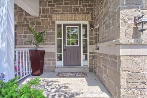 Photo 1 at 162 Verdi Road, Oak Ridges, Richmond Hill