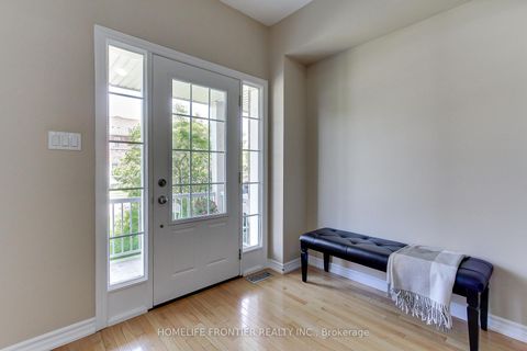 Photo 14 at 162 Verdi Road, Oak Ridges, Richmond Hill