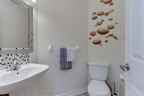 Photo 15 at 162 Verdi Road, Oak Ridges, Richmond Hill