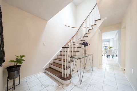 Photo 5 at 259 Tall Grass Trail, East Woodbridge, Vaughan
