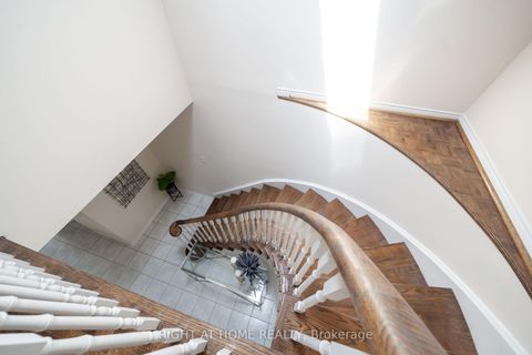 Photo 19 at 259 Tall Grass Trail, East Woodbridge, Vaughan