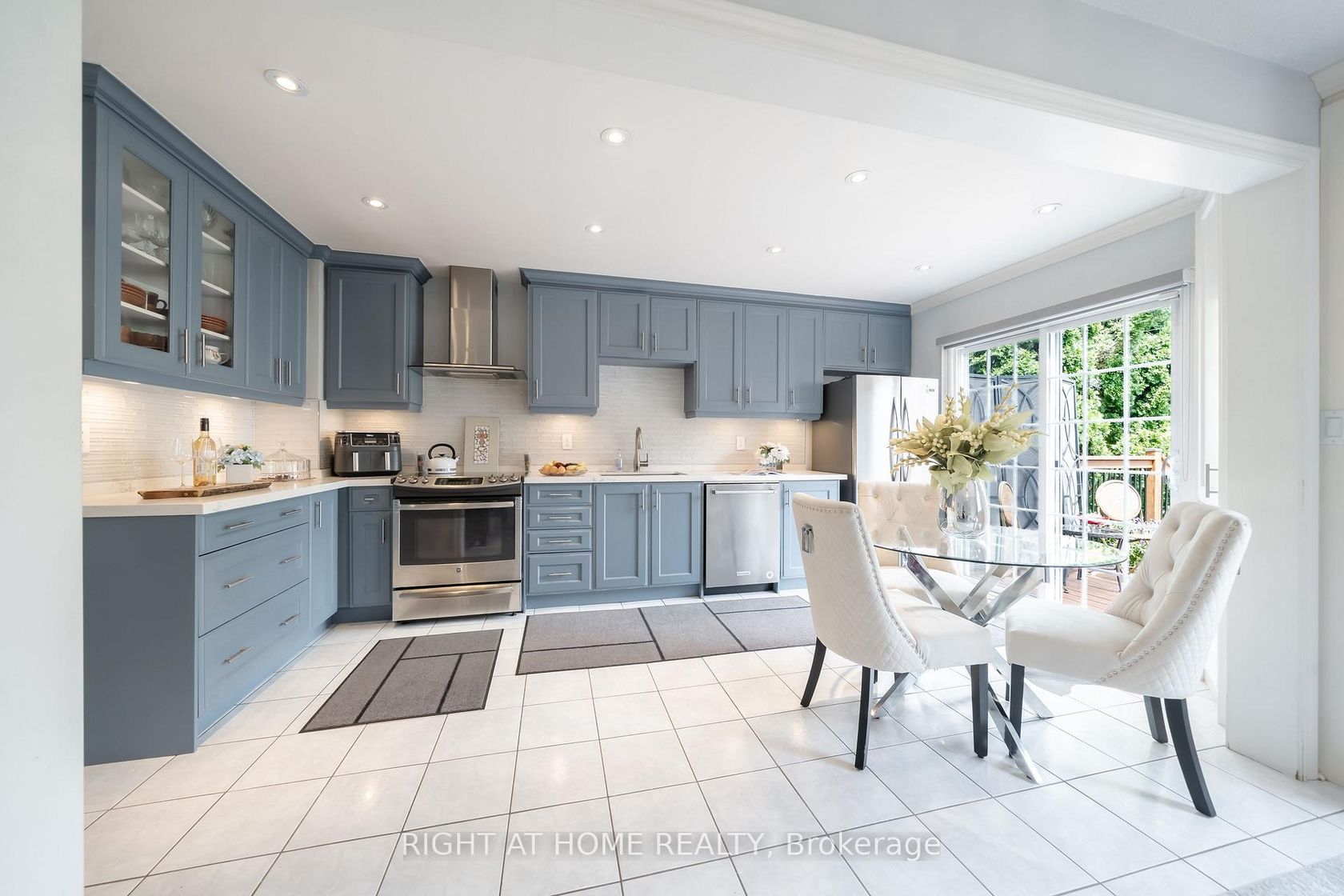 259 Tall Grass Trail, East Woodbridge, Vaughan 